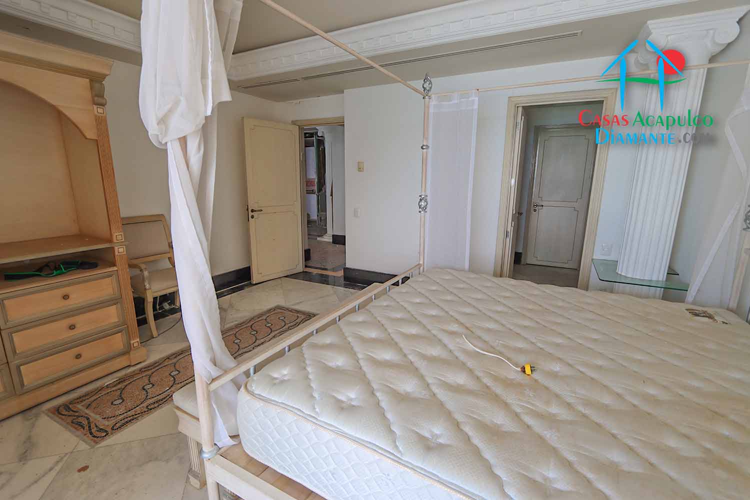 Maralago E 1201 - Recámara principal después de Otis 3